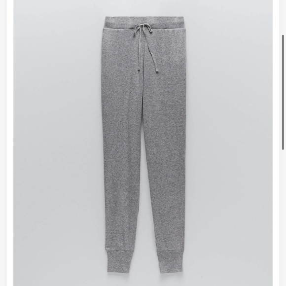 COPY - NWT Zara Soft joggers set - Top M / Bottoms M - Picture 4 of 6